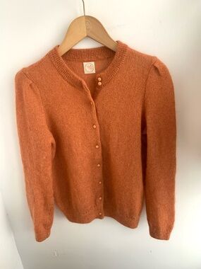 🇫🇷 Cozy Round-Neck Pumpkin Orange Button Cardigan
